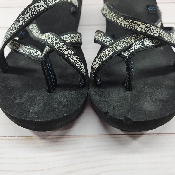 Teva Mush Mandalyn Wedge Sandal‎ Womens 8 Black Floral Pattern Flip Flops - Picture 4 of 11